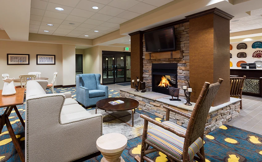 2015 05 Pacific Inns Best Western Plus Dayton Hotel And Suites Receives Champion Customer Care Award 2